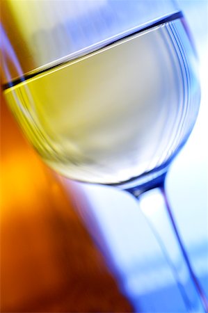 simsearch:625-00802353,k - Close-up of a glass of wine Foto de stock - Royalty Free Premium, Número: 625-00802364