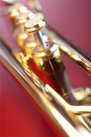 simsearch:625-00801801,k - Close-up of a trumpet Stock Photo - Premium Royalty-Free, Code: 625-00802935