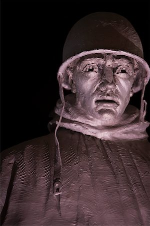 simsearch:400-07669674,k - Close-up of a statue of army soldiers, Korean War Memorial, Washington DC, USA Fotografie stock - Premium Royalty-Free, Codice: 625-00839709