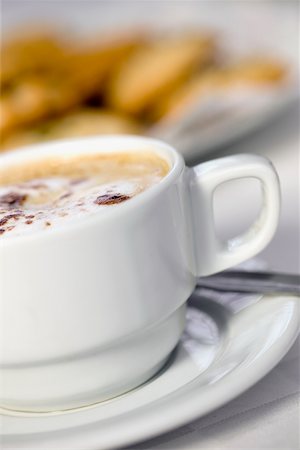 simsearch:625-01095569,k - Close-up of a cup of coffee Foto de stock - Sin royalties Premium, Código: 625-00848896