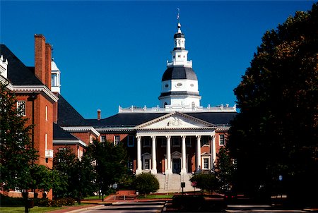 State Capitol Building in Annapolis , Maryland Stock Photo - Premium Royalty-Free, Code: 625-00840396