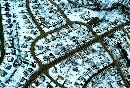 simsearch:625-00840375,k - Aerial view of suburban housing in winter, Northern Virginia Foto de stock - Royalty Free Premium, Número: 625-00840393