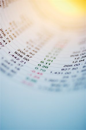 red data - Close-up of financial figures on a page Stock Photo - Premium Royalty-Free, Code: 625-00840792