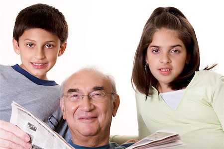 simsearch:673-02138737,k - Porträt der Großvater mit seinem Enkel und seine Enkelin Stockbilder - Premium RF Lizenzfrei, Bildnummer: 625-00841607