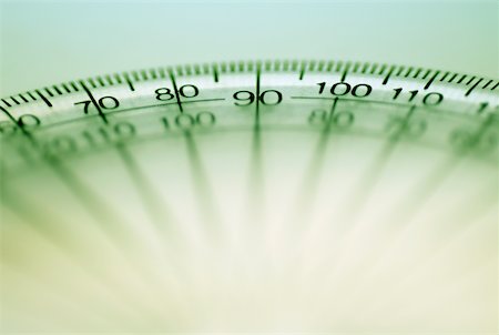 Close-up of numbers on a protractor Foto de stock - Royalty Free Premium, Número: 625-00898315