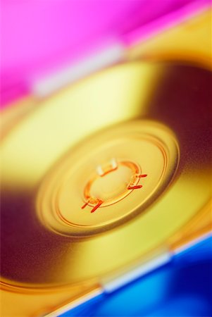 simsearch:625-00898397,k - Close-up of a CD in a CD case Fotografie stock - Premium Royalty-Free, Codice: 625-00898366