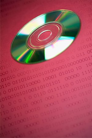 simsearch:625-00898397,k - Close-up of a CD Fotografie stock - Premium Royalty-Free, Codice: 625-00898378