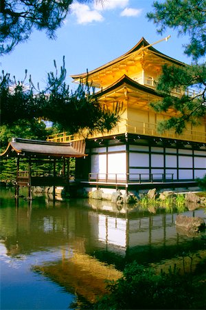 simsearch:625-01261368,k - Reflection of a temple in water, Kinkaku-Ji Temple, Kyoto, Japan Foto de stock - Sin royalties Premium, Código: 625-00898582