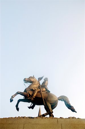 Low angle view of a statue of Andrew Jackson, Jackson Square, New Orleans, Louisiana, USA Stock Photo - Premium Royalty-Free, Code: 625-00898970