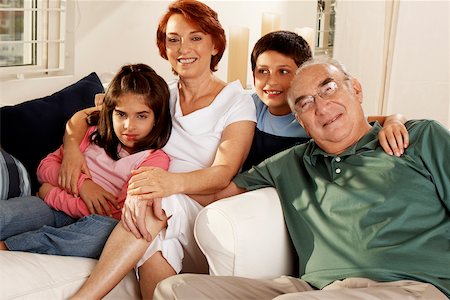 Portrait of grandparents and their grandchildren Stock Photo - Premium Royalty-Free, Code: 625-00899926