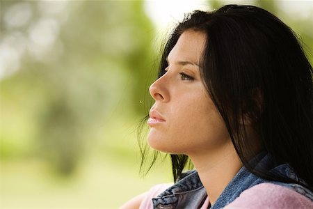 simsearch:625-01747375,k - Close-up of a young woman looking serious Stock Photo - Premium Royalty-Free, Code: 625-00900846