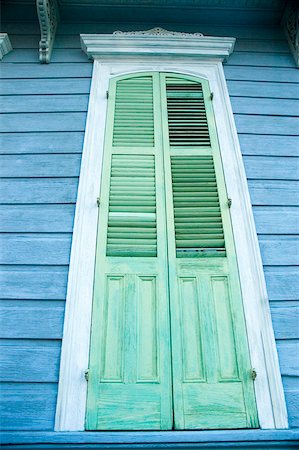 Low angle view of a closed door, New Orleans, Louisiana, USA Foto de stock - Sin royalties Premium, Código: 625-00903530
