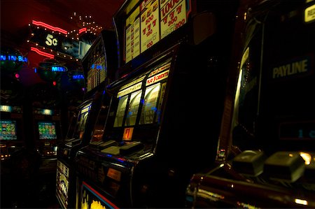 Slot machine in a casino, New Orleans, Louisiana, USA Stock Photo - Premium Royalty-Free, Code: 625-00903573
