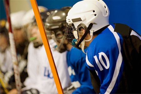 simsearch:625-01038051,k - Side profile of a group of ice hockey players in uniforms Stock Photo - Premium Royalty-Free, Code: 625-01038339