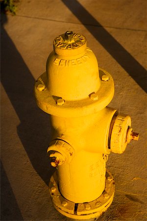 High angle view of a fire hydrant Fotografie stock - Premium Royalty-Free, Codice: 625-01039929