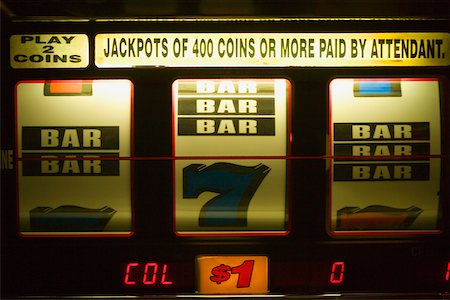 simsearch:625-00903573,k - Close-up of a slot machine in a casino, Las Vegas, Nevada, USA Foto de stock - Sin royalties Premium, Código: 625-01040147