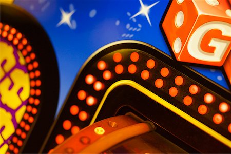 simsearch:625-00903573,k - Close-up of a slot machine in a casino, Las Vegas, Nevada, USA Foto de stock - Sin royalties Premium, Código: 625-01040152