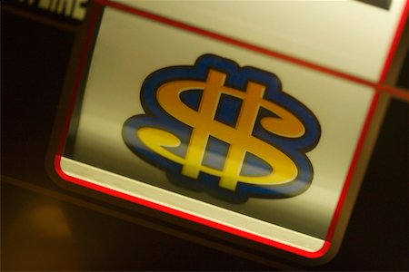 simsearch:625-00903573,k - Close-up of a dollar sign on a slot machine in a casino, Las Vegas, Nevada, USA Foto de stock - Sin royalties Premium, Código: 625-01040209