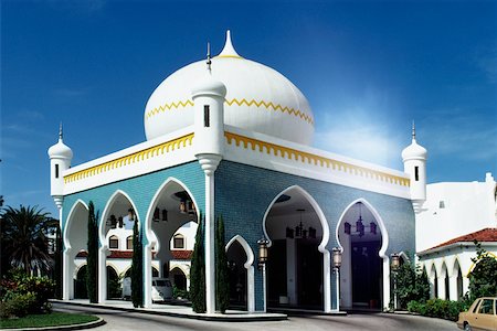 Side view of an elegant hotel lobby on a sunny day, Freeport, Grand Bahamas, Bahamas Foto de stock - Sin royalties Premium, Código: 625-01040347