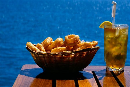 Close up of Bermuda Onion Rings, Bermuda Stock Photo - Premium Royalty-Free, Code: 625-01040536