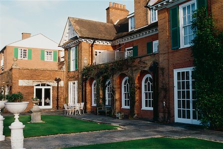 View of ChewtonGlen Hotel, New Milton, England Stock Photo - Premium Royalty-Free, Code: 625-01040605