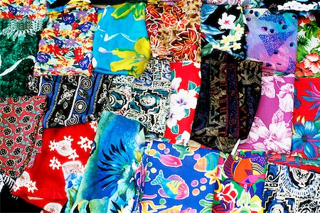 Colorful tropical fabrics are seen in Jamaica Foto de stock - Sin royalties Premium, Código: 625-01040837