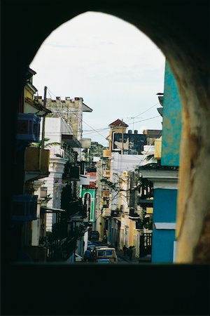 simsearch:700-01993355,k - Side view of a densely populated city, San Juan, Puerto Rico Fotografie stock - Premium Royalty-Free, Codice: 625-01040951