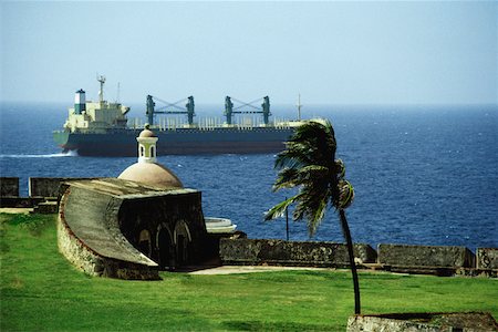 forts in latin america - Side view of El Morro Fort, San Juan, Puerto Rico Stock Photo - Premium Royalty-Free, Code: 625-01040960