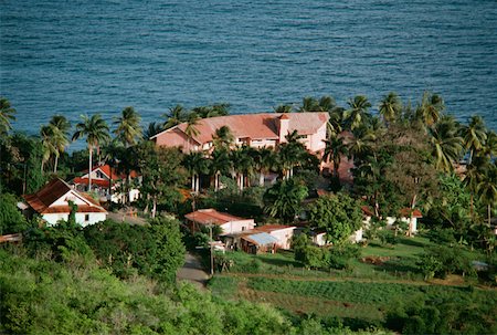 Vue panoramique d'une station balnéaire au milieu de la paume arbres, Tobago, Caraïbes Photographie de stock - Premium Libres de Droits, Code: 625-01041029