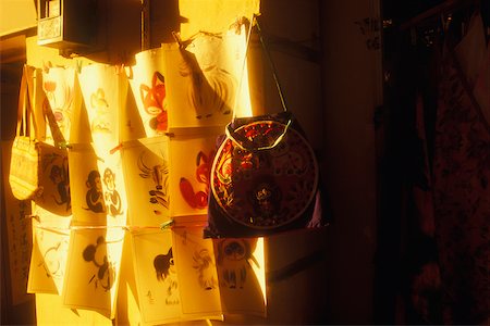 Sketch posters in a market stall, China Foto de stock - Sin royalties Premium, Código: 625-01094335