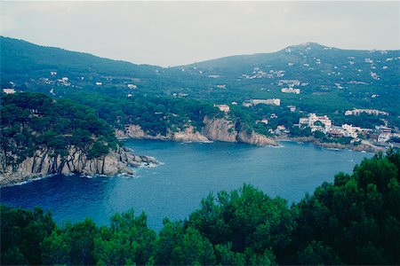 simsearch:625-01251598,k - High angle view of cliffs along the sea, Costa Brava, Catalonia, Spain Foto de stock - Royalty Free Premium, Número: 625-01095278