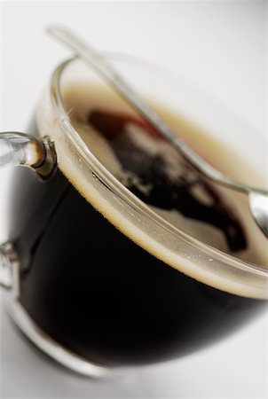 simsearch:625-01095569,k - Close-up of a cup of black coffee Foto de stock - Sin royalties Premium, Código: 625-01095567