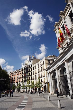 pylon in city - Low angle view of buildings on the roadside, Madrid, Spain Stock Photo - Premium Royalty-Free, Code: 625-01096930