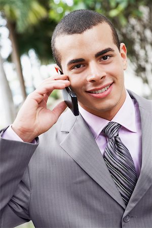 simsearch:625-02266709,k - Portrait of a businessman talking on a mobile phone Foto de stock - Sin royalties Premium, Código: 625-01097548