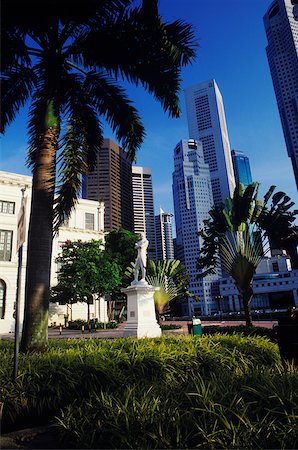 simsearch:625-01751288,k - Raffles statue near a palm tree, Singapore Stock Photo - Premium Royalty-Free, Code: 625-01098450