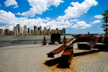 simsearch:625-00801355,k - Denkmal auf dem Wasser, Manhattan, New York City, New York State, USA Stockbilder - Premium RF Lizenzfrei, Bildnummer: 625-01093268