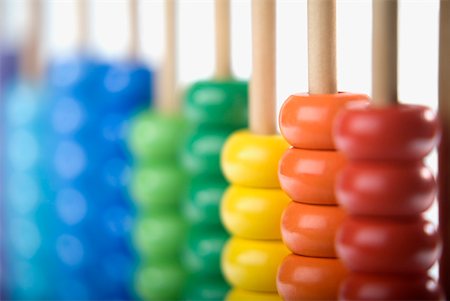 Close-up of an abacus Foto de stock - Royalty Free Premium, Número: 625-01249754