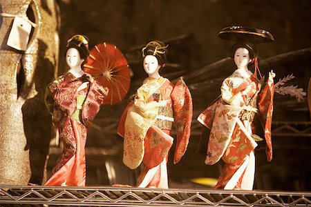 Close-up of three mannequins wearing kimonos Stock Photo - Premium Royalty-Free, Code: 625-01250113