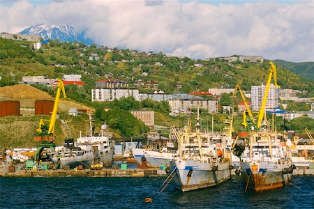 simsearch:625-01041158,k - Boats docked at a harbor, Petropavlovsk Kamchatsky, Kamchatka, Russia Stock Photo - Premium Royalty-Free, Code: 625-01250355