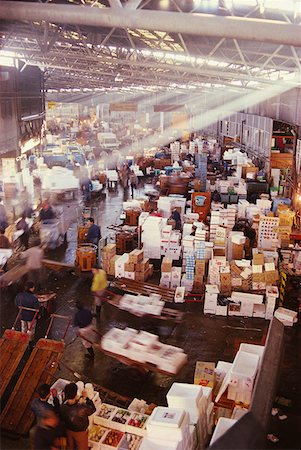 High Angle View of ein Fisch Markt, Tsukiji-Fischmarkt Tsukiji, Präfektur Tokio, Japan Stockbilder - Premium RF Lizenzfrei, Bildnummer: 625-01264130