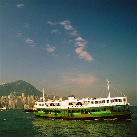simsearch:625-01252082,k - Ferry near a harbor, Victoria Harbor, Hong Kong, China Foto de stock - Sin royalties Premium, Código: 625-01264860