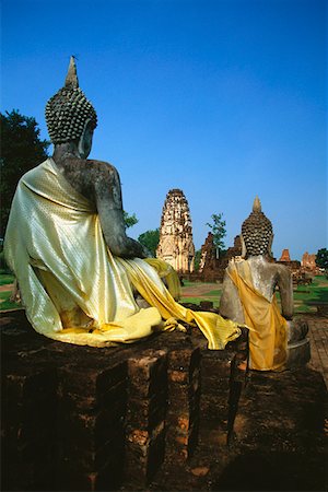 simsearch:630-03482577,k - Statuen von sitzender Buddha auf einem Tempel, Wat Phra Phai Luang, Thailand Stockbilder - Premium RF Lizenzfrei, Bildnummer: 625-01265123