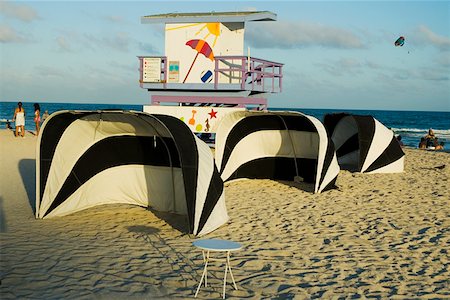 parachute, beach - Lifeguard hut and tents on the beach Stock Photo - Premium Royalty-Free, Code: 625-01260765