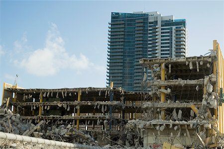 smash - Demolished building in front of another building Stock Photo - Premium Royalty-Free, Code: 625-01260999