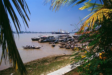 Fishing boats moored, Yangon, Myanmar Stock Photo - Premium Royalty-Free, Code: 625-01261334