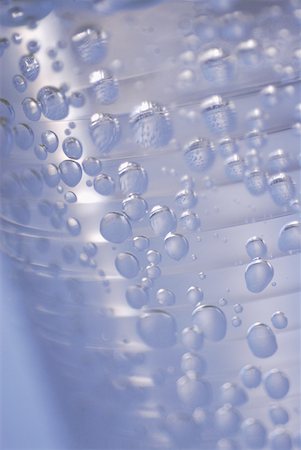 simsearch:625-01252133,k - Close-up of bubbles in liquid Stock Photo - Premium Royalty-Free, Code: 625-01261546