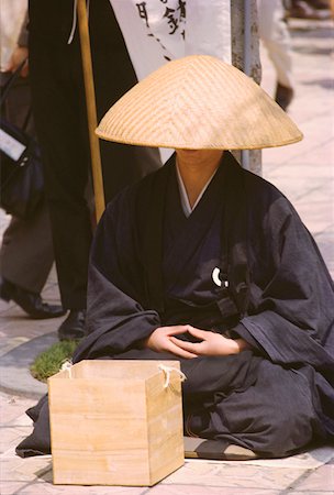 Monk begging at the sidewalk, Tokyo Prefecture, Japan Stock Photo - Premium Royalty-Free, Code: 625-01261933