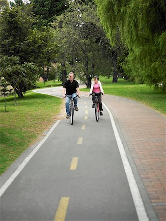 simsearch:625-01095436,k - Mature couple cycling Stock Photo - Premium Royalty-Free, Code: 625-01262307