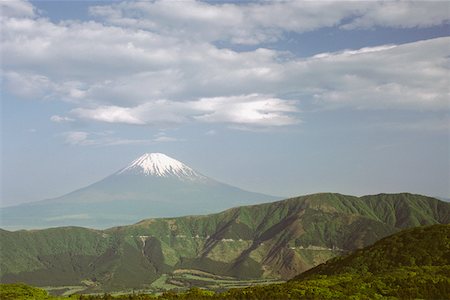 Clouds over a mountain, Mt Fuji, Hakone, Kanagawa Prefecture, Japan Foto de stock - Sin royalties Premium, Código: 625-01263078