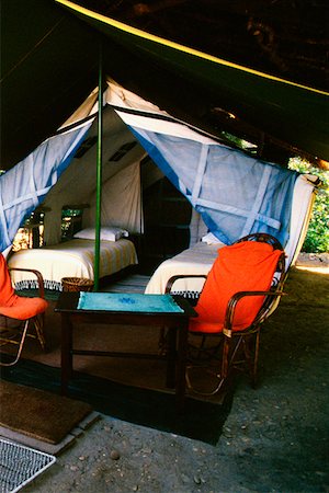 royal chitwan national park - Table et fauteuils dans une tente, Tiger Tops, Parc National de Chitwan Népal Photographie de stock - Premium Libres de Droits, Code: 625-01263883